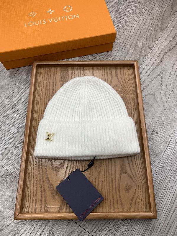 Wholesale Cheap Louis Vuitton Replica Designer Beanies for Sale