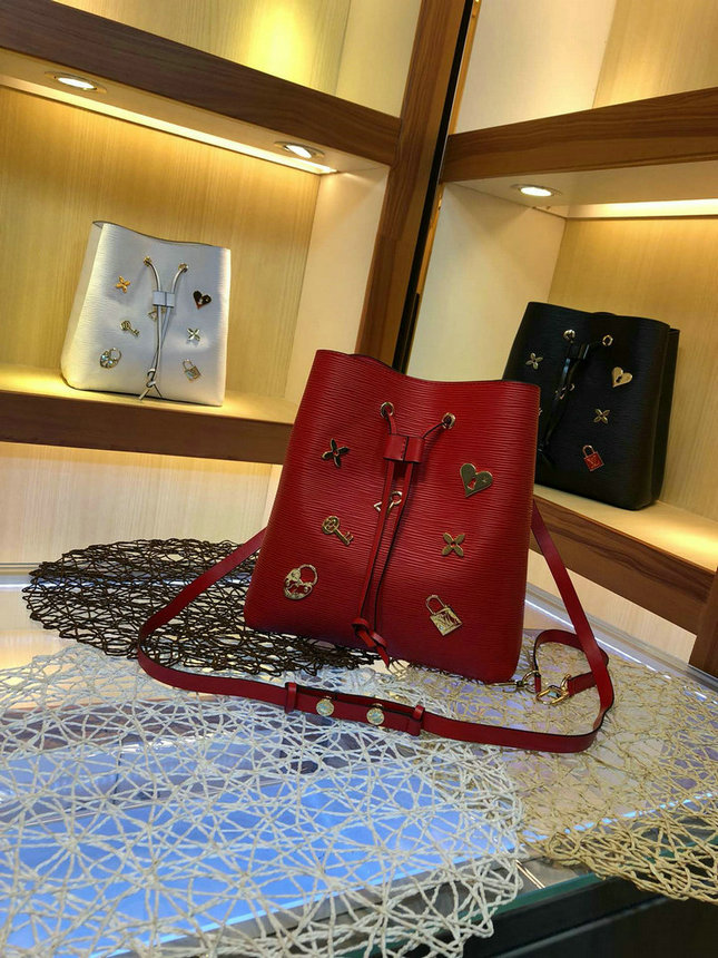 Wholesale Cheap Louis Vuitton Epi Leather Lockme Bucket Bag For Sale