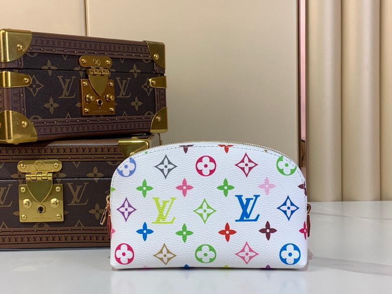 Wholesale High quality Louis Vuitton Women's Cosmetic Pouch for Sale
