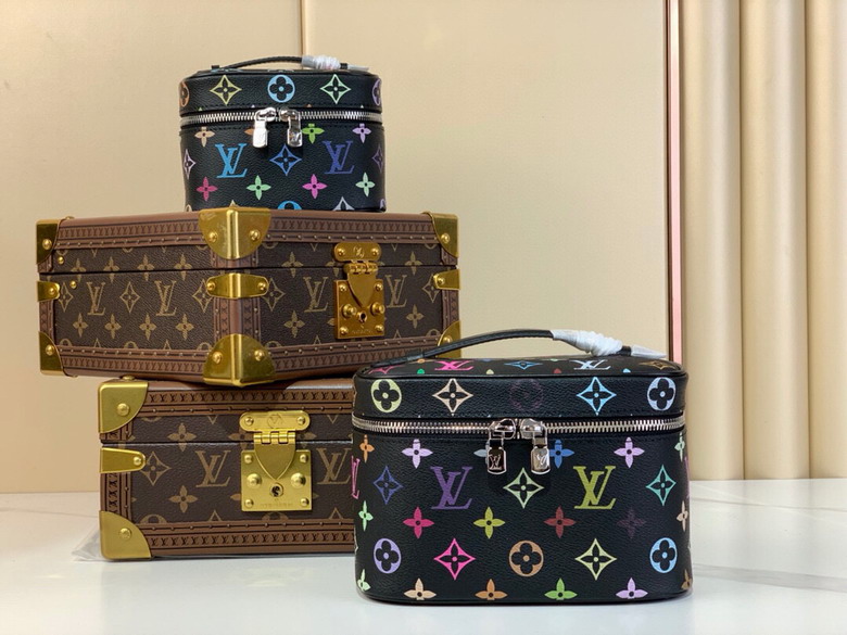 Wholesale High quality Louis Vuitton Women's Replica Designer Cosmetic bags for Sale