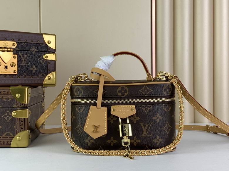 Wholesale High quality AAA Louis Vuitton Vanity Chain Pouch Monogram Reverse Canvas M47125 bags for Sale