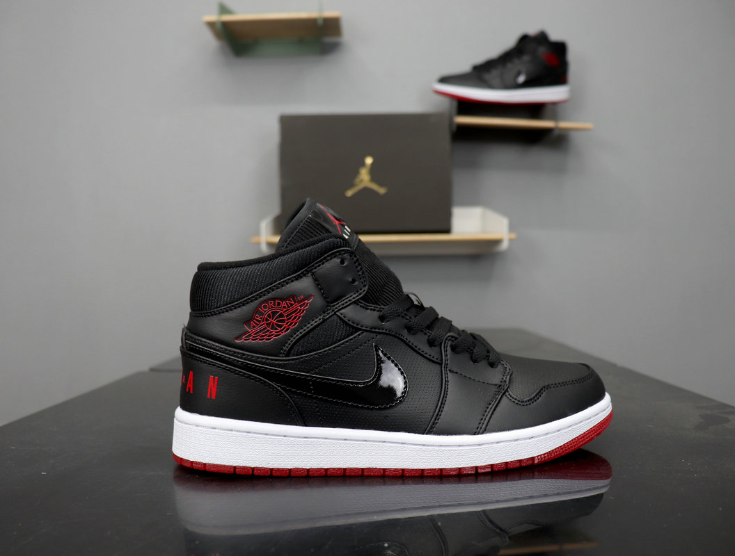 Nike Air Jordan 1 MID Bred BQ6578-001