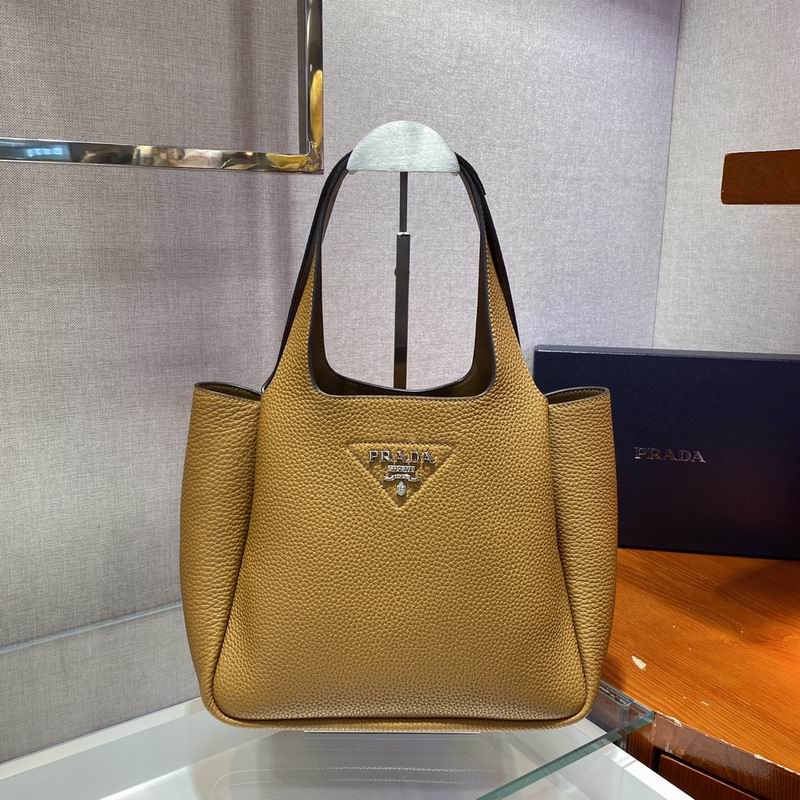 Wholesale Cheap P rada Aaa Designer bags for Sale