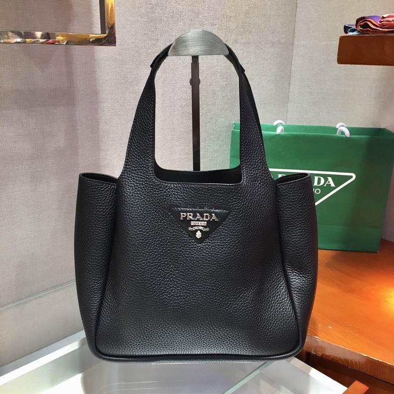 Wholesale Cheap P rada Aaa Designer bags for Sale