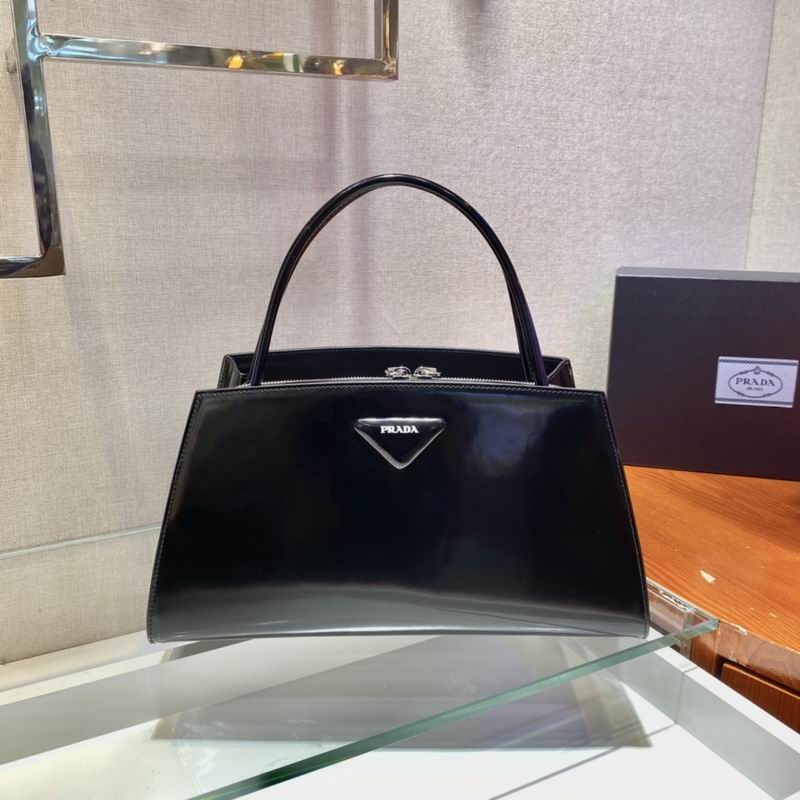 Wholesale Cheap P rada Aaa Designer bags for Sale