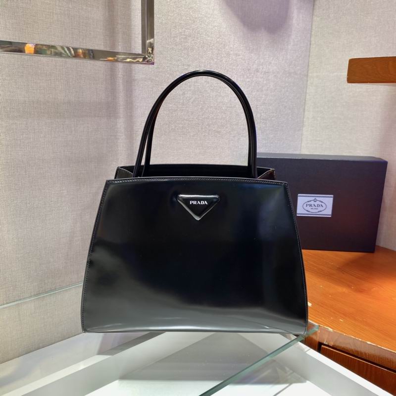 Wholesale Cheap P rada Aaa Designer bags for Sale