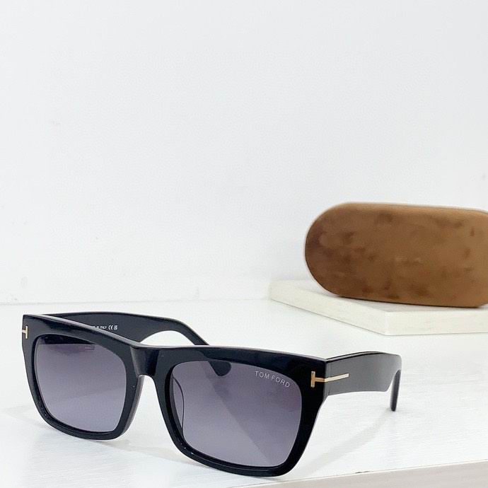Wholesale Cheap AAA Tom Ford Replica Sunglasses for Sale