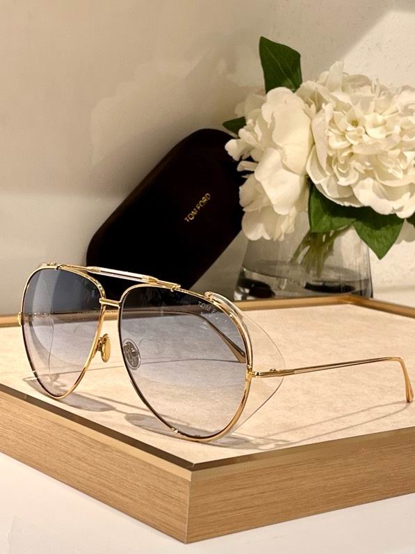 Wholesale Cheap AAA Tom Ford Replica Sunglasses for Sale