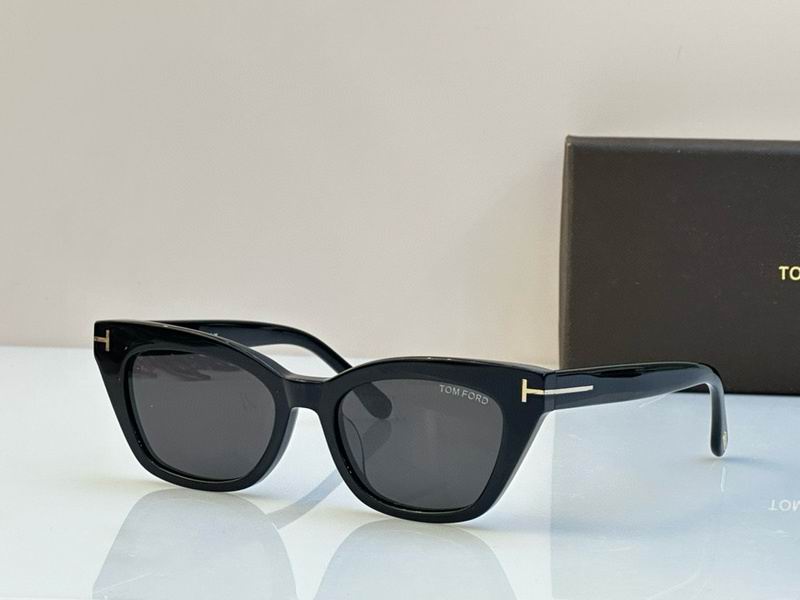 Wholesale Cheap AAA Tom Ford Replica Sunglasses for Sale