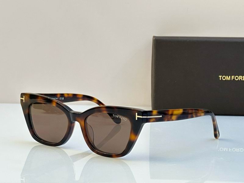Wholesale Cheap AAA Tom Ford Replica Sunglasses for Sale