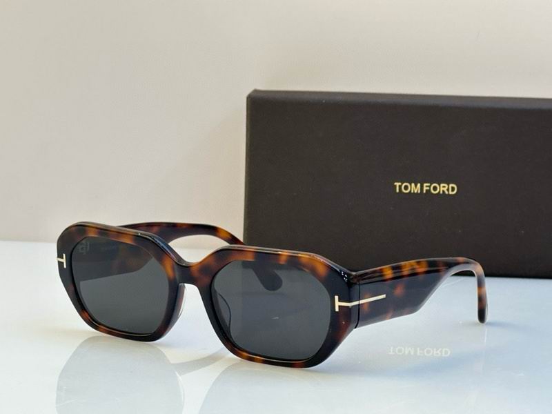 Wholesale Cheap AAA Tom Ford Replica Sunglasses for Sale