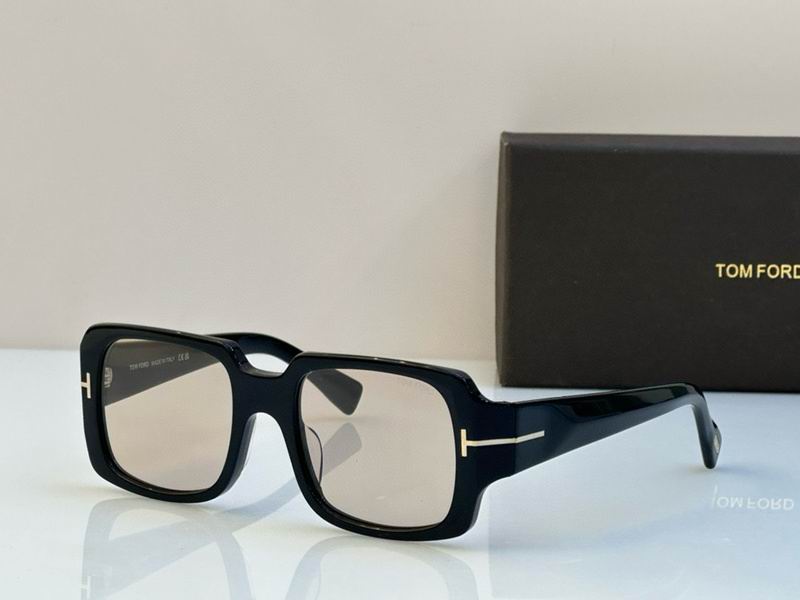 Wholesale Cheap AAA Tom Ford Replica Sunglasses for Sale