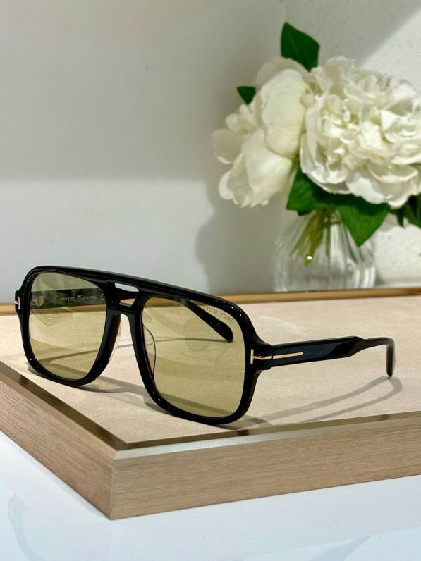 Wholesale Cheap AAA Tom Ford Replica Sunglasses for Sale