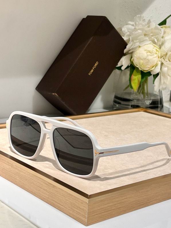 Wholesale Cheap AAA Tom Ford Replica Sunglasses for Sale