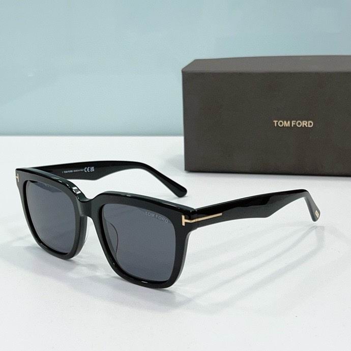 Wholesale Cheap AAA Tom Ford Replica Sunglasses for Sale