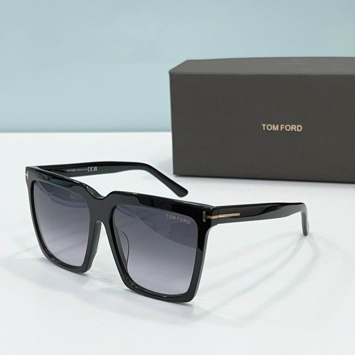Wholesale Cheap AAA Tom Ford Replica Sunglasses for Sale