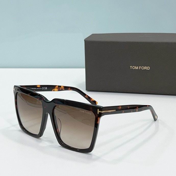 Wholesale Cheap AAA Tom Ford Replica Sunglasses for Sale