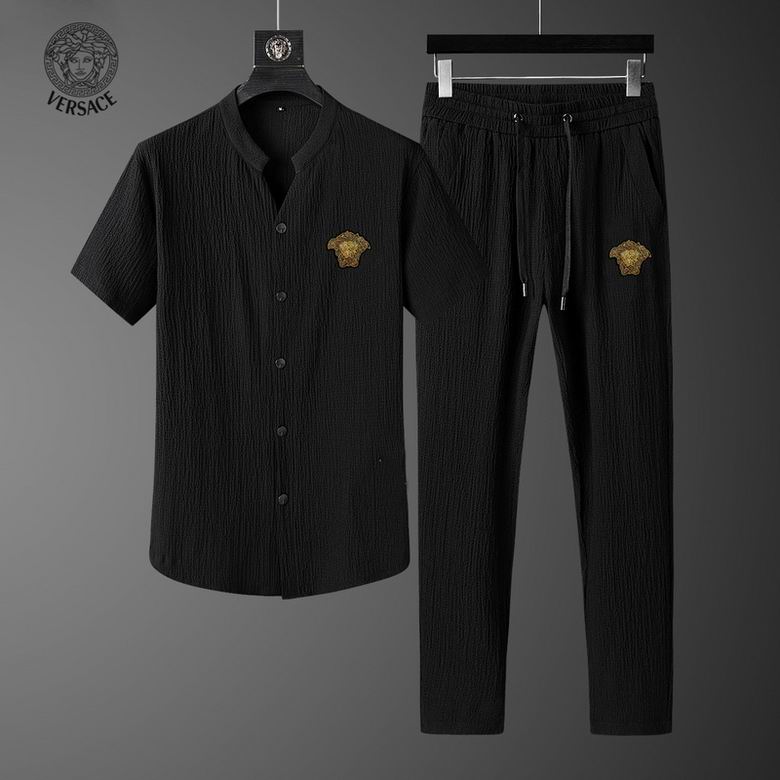Wholesale Cheap V ersace Short Sleeve Tracksuits for Sale