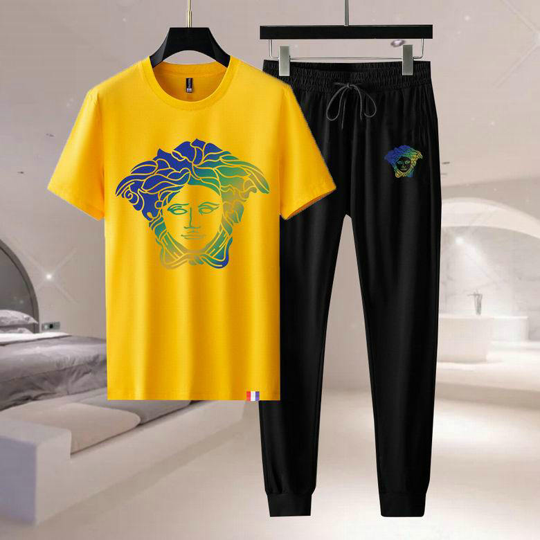 Wholesale Cheap Versace Short Sleeve Tracksuits for Sale