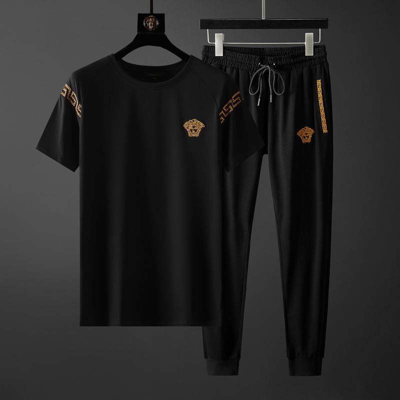 Wholesale High-quality men's V.ersace Short Sleeve Replica Designer Tracksuits for sale