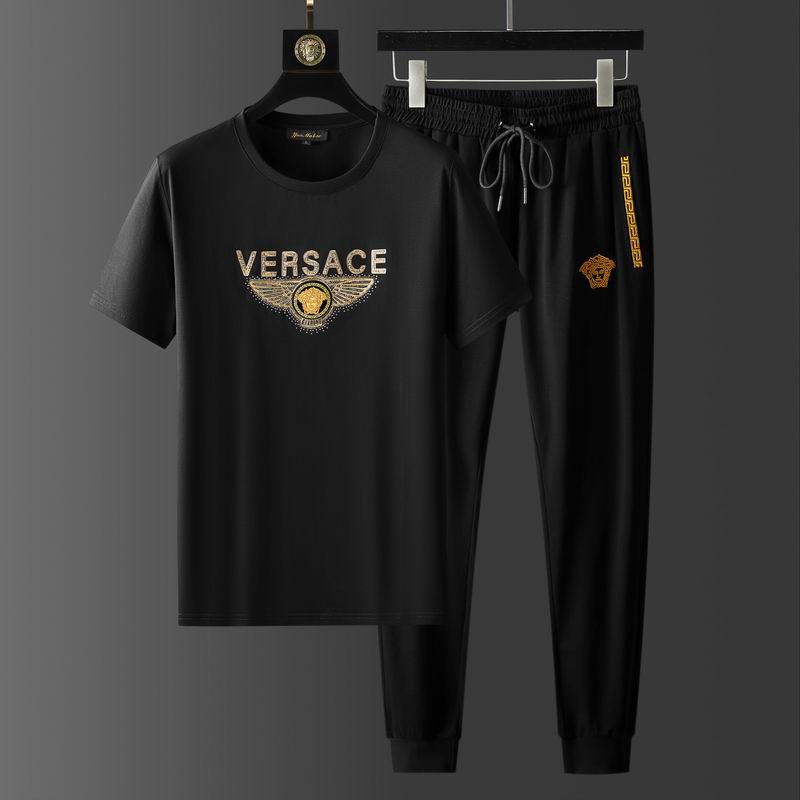 Wholesale High-quality men's V.ersace Short Sleeve Replica Designer Tracksuits for sale