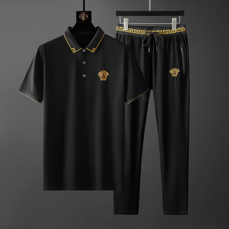 Wholesale High-quality men's V.ersace Short Sleeve Replica Designer Tracksuits for sale