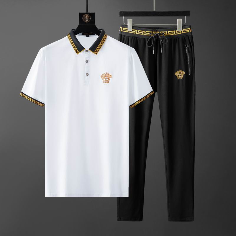 Wholesale High-quality men's V.ersace Short Sleeve Replica Designer Tracksuits for sale