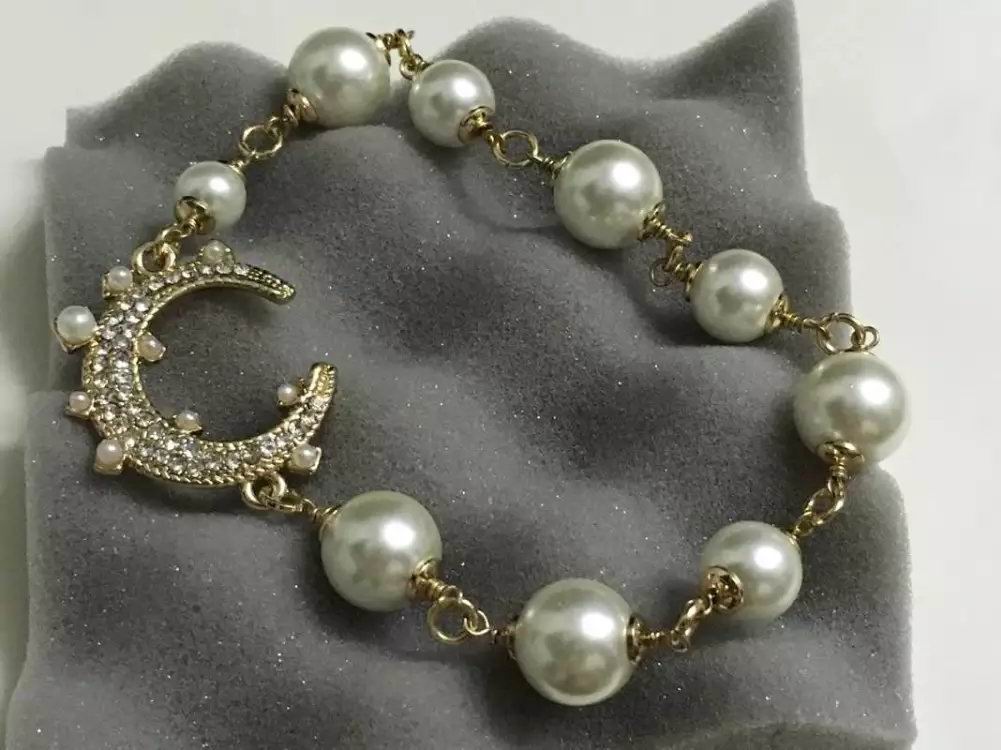 Wholesale Cheap Replica Louis Vuitton Bangles Bracelets-202