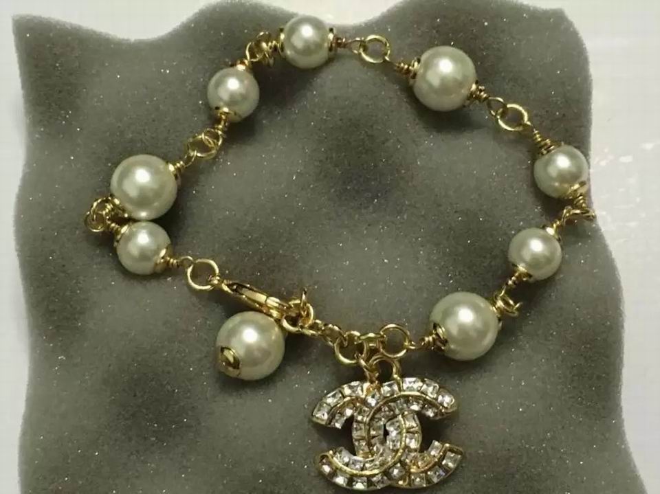 Wholesale Cheap Replica Louis Vuitton Bangles Bracelets-216
