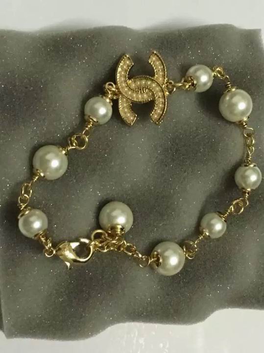 Wholesale Cheap Replica Louis Vuitton Bangles Bracelets-218