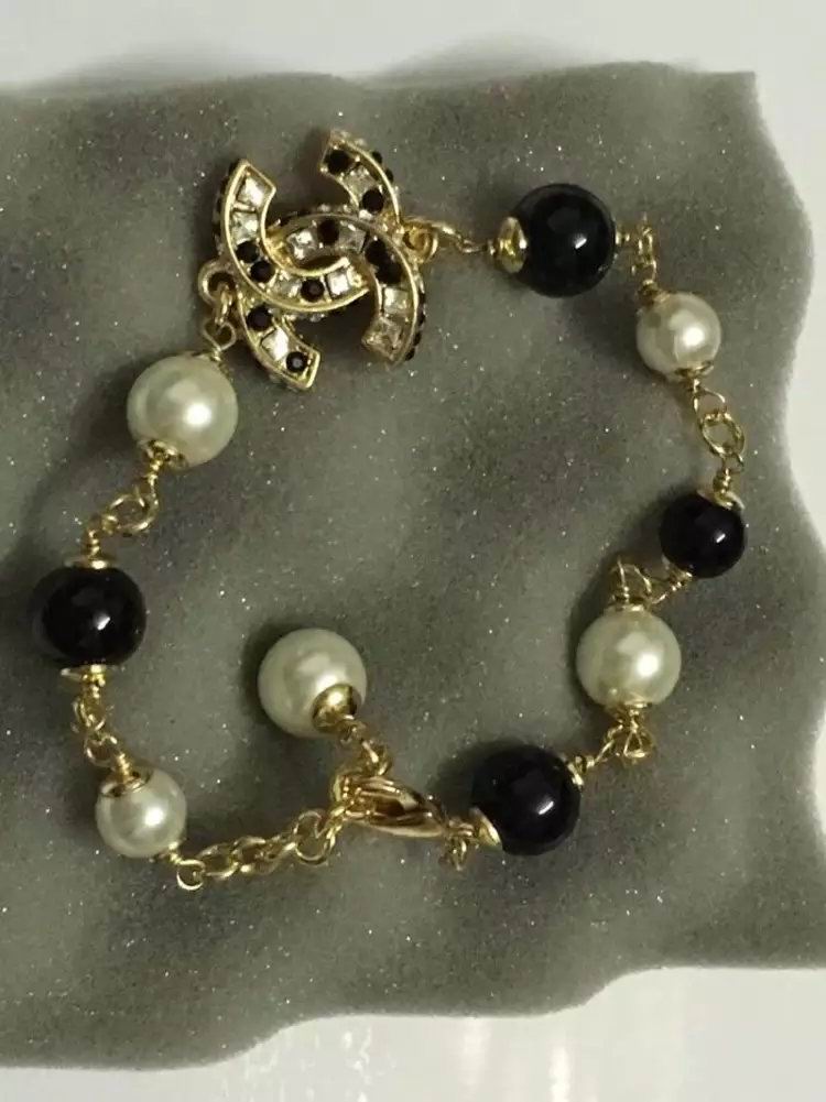 Wholesale Cheap Replica Louis Vuitton Bangles Bracelets-221