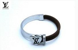 Wholesale Designer Louis Vuitton Bracelets & Bangles-255