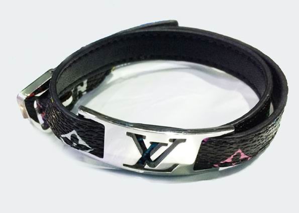 Wholesale Designer Louis Vuitton Bracelets & Bangles-316