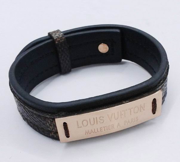 Wholesale Designer Louis Vuitton Bracelets & Bangles-331