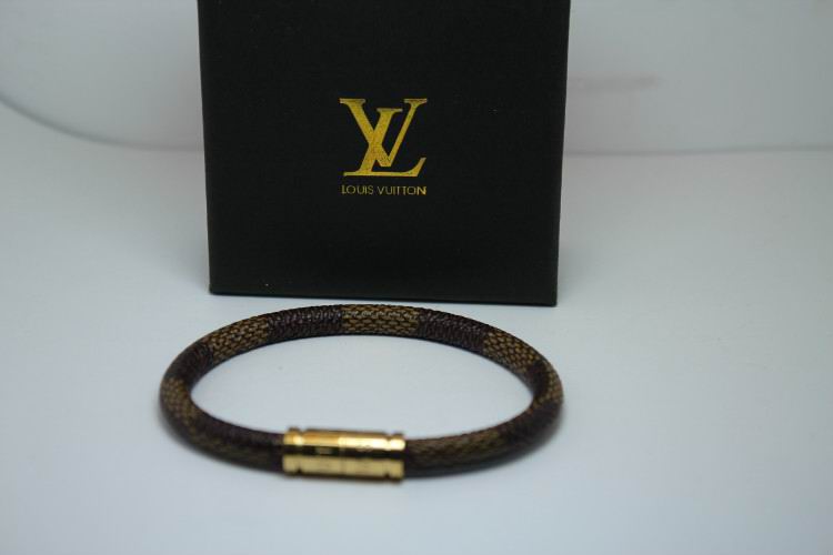 Wholesale Designer Louis Vuitton Bracelets & Bangles-351