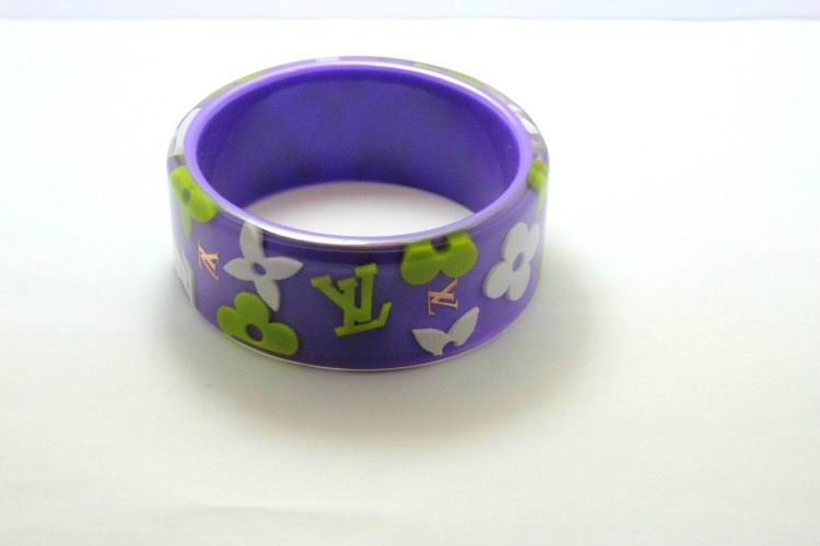 Wholesale Designer Louis Vuitton Replica Bracelets for women-365