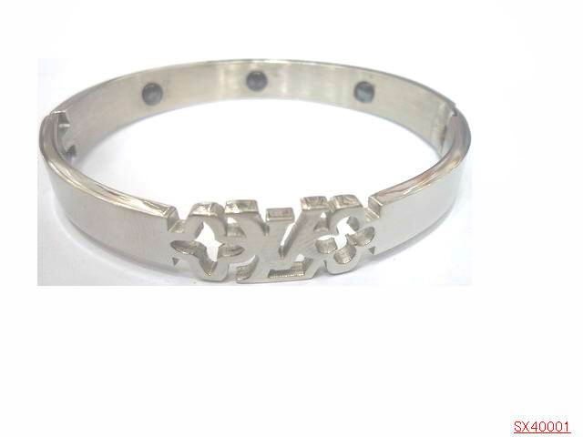 Wholesale Designer Louis Vuitton Replica Bracelets for women-371
