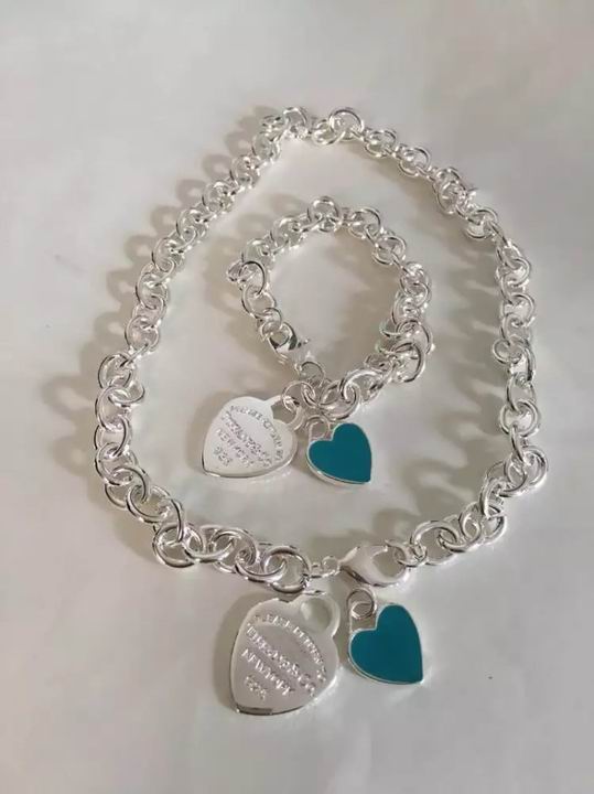 Wholesale Fashion Tiffany & Co Knock Off Jewelry Sets-001