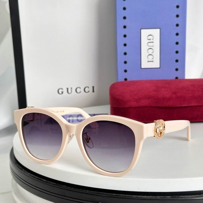Wholesale Cheap AAA Quality G.ucci Replica Sunglasses for Sale