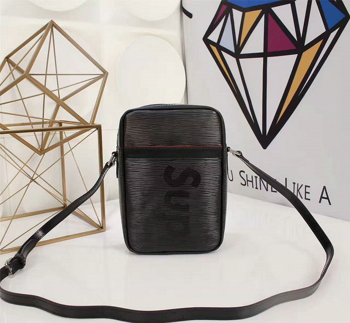 Louis Vuitton x Supreme Danube Epi PM Black for Sale-092